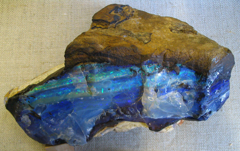 opal-mineral-1